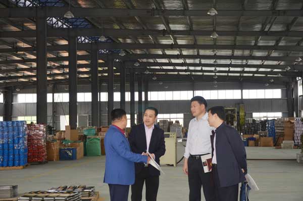 總經理講解電商發展情況.jpg